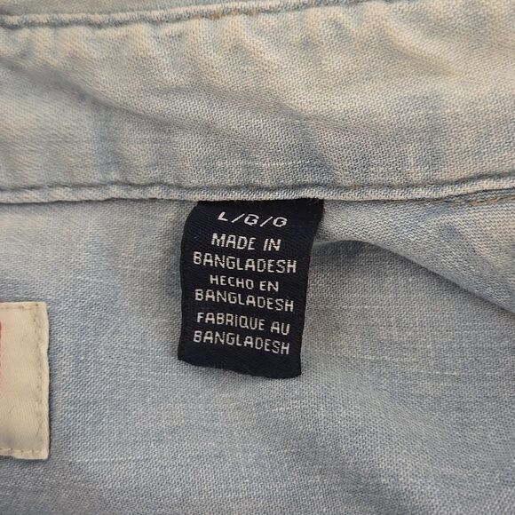 Wrangler Light Blue Denim Button Down Shirt - Picture 7 of 8